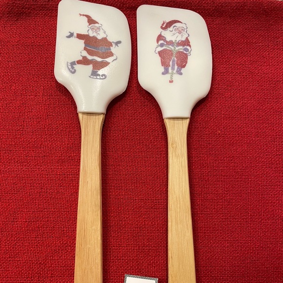 Threshold | Set of 2 Christmas Baking Spatulas - Picture 2 of 2
